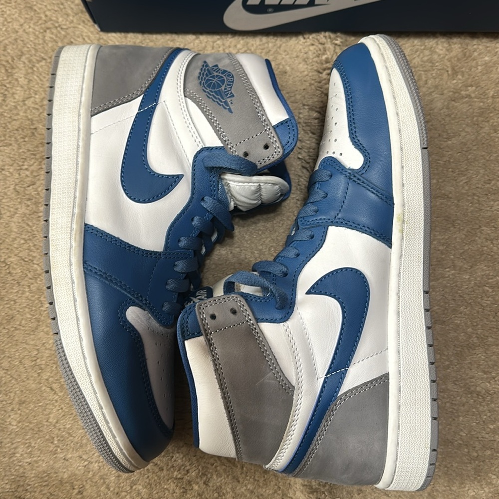 Mens Jordan 1 Retro High OG True Blue